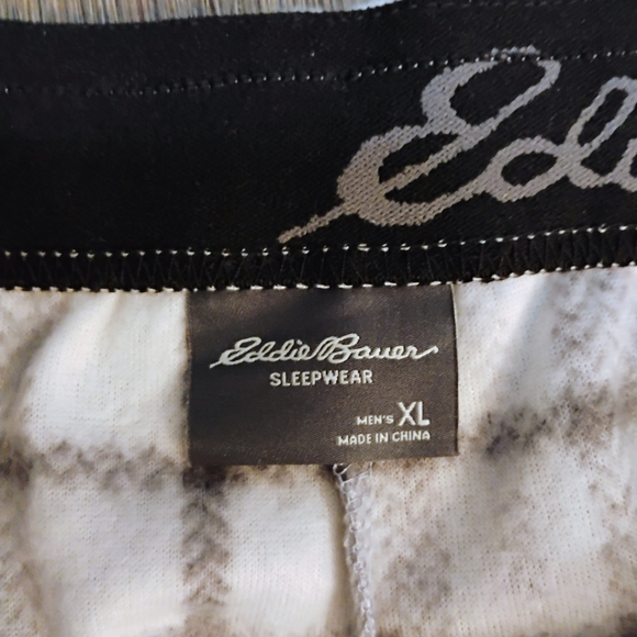 New Eddie Bauer Men's Gray Flannel Fleece Sleepwear. - Picture 4 of 11